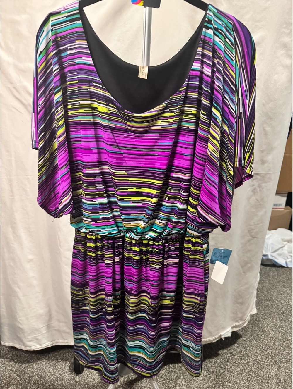 175 Vibrant Striped Purple Dress with Elastic Waist - Size Large